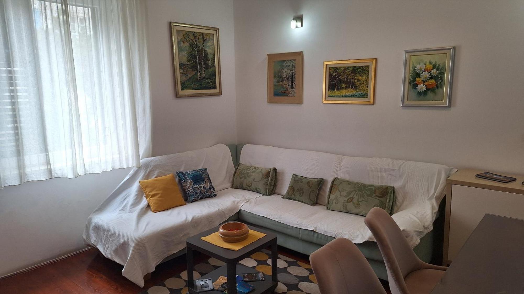 Tea Apartment